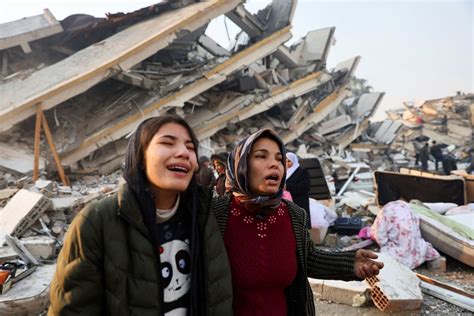 Death Toll In Turkey Syria Earthquakes Rises To Nearly 8 000 The