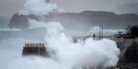 Los Fuertes Vientos Activan La Alerta En 14 Comunidades