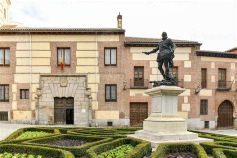 Monument To Don Alvaro De Bazan Madrid Spain A Noted 16th Century