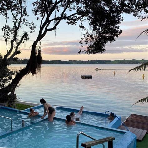 Lake Rotoiti Hot Pools Manupirua Spring Hot Pools New Zealand