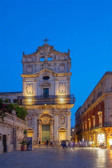 Church Of Santa Lucia Alla Badia Piazza License Image 71400681