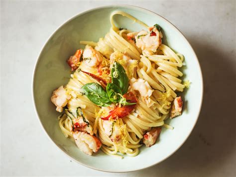 Linguine with lobster | Recipe | Kitchen Stories