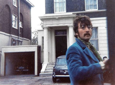 John Lennon London 1967 Roldschoolcool