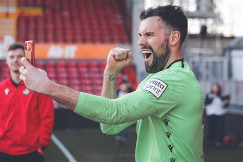 SIGNED Ben Foster Signs New One Year Contract With Wrexham AFC News