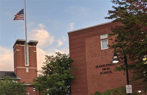 School – MHS Headlight