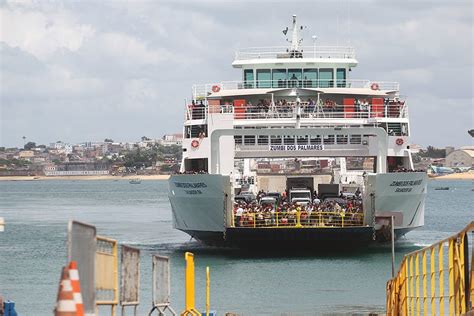 Embarque De Ve Culos No Sistema Ferry Boat Ampliado Para Da