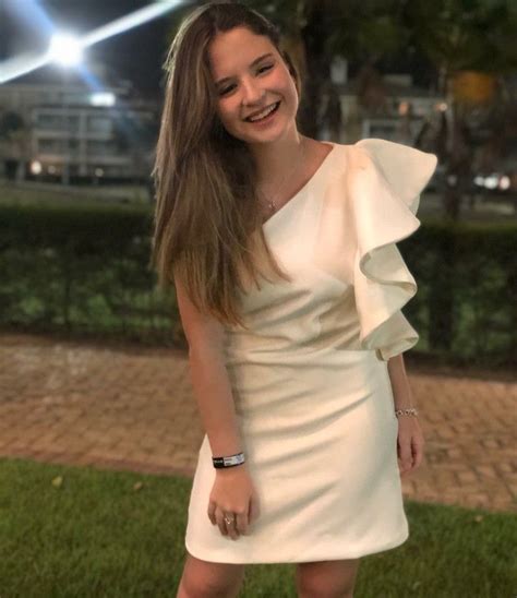 Pin De De Tudo Um Pouco Em Sophia Valverde Looks Fantasias Femininas