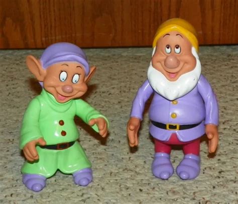 Walt Disney Snow White The Seven Dwarfs Dopey Sneezy Vinyl