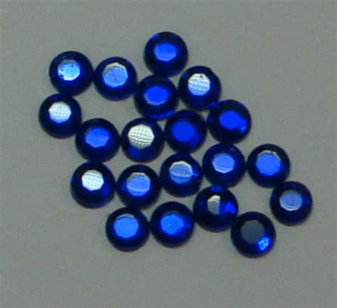 500 Strasssteine 4mm Blau Zum Aufbuegeln 500 Strasssteine 4mm Blau Zum