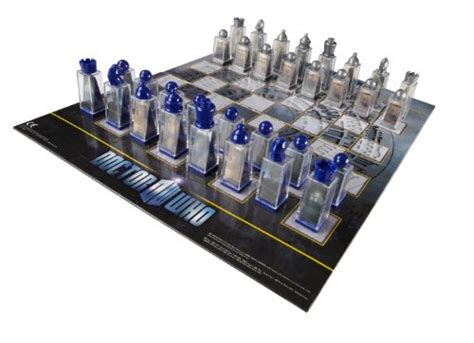 9 Amazing Themed Chess Sets for Geeks