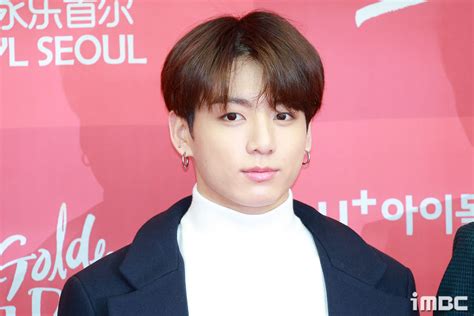 포토 방탄소년단 정국 생기로 반짝이는 눈빛