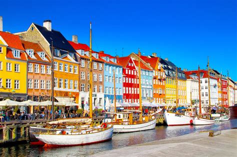 Nyhavn I K Benhavn Charmerende Havnekvarter Med Historiske Huse Go