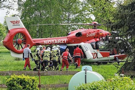 Hubschraubereinsatz Nach Schwerem Unfall Auf Der B 173 Zwischen