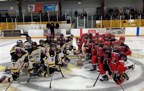 News Renegades Win The Battle Of Yonge Street Newmarket Minor Hockey