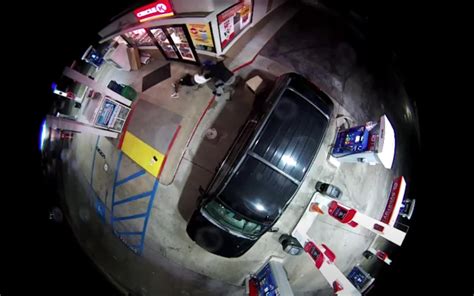 Shocking Cctv Of Gas Station Robbery Released By Lapd As Suspects