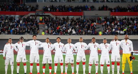 Selecci N Peruana As Se Enton El Himno Nacional Ante Argentina En