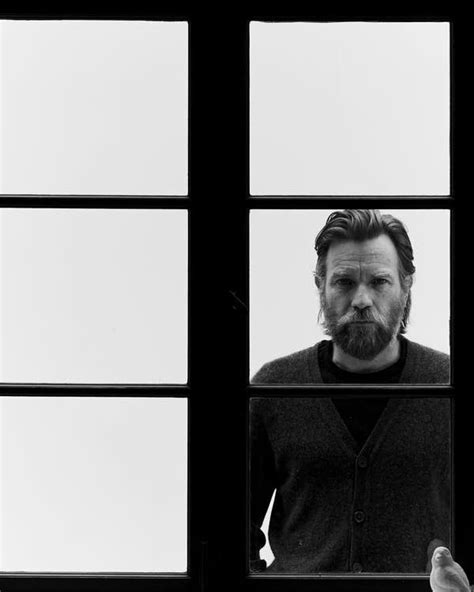 Ewan Mcgregor Photographed For Ny Times 2021 Bianco E Nero