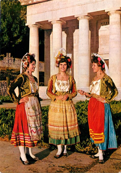 Folkcostume Embroidery Overview Of The Costumes Of The Greek Islands