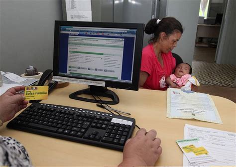 Famílias do Bolsa Família podem acumular benefícios e receber R 372