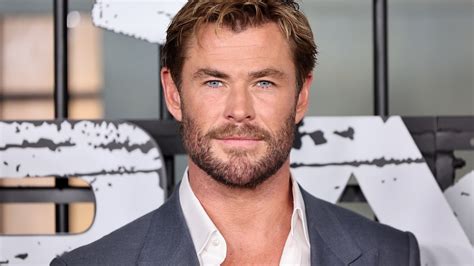 Difficult Decision Chris Hemsworths Fitness App Centr Sacks Aussie