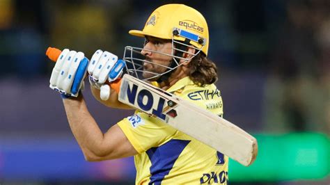 Dc Vs Csk Ipl 2024 Ms Dhoni Comes Out To Bat For First Time In Tournament Crowd Goes Berserk