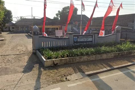 Jaraknya 106 Km Dari Pusat Keramain Inilah 11 Kecamatan Terujung Di