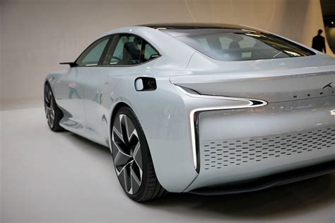 Hopium Machina Luxury Hydrogen Ev Sedan With Km Range And