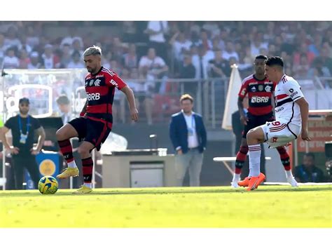 Flamengo E S O Paulo Dominam Rankings De P Blico E Renda Da Copa Do