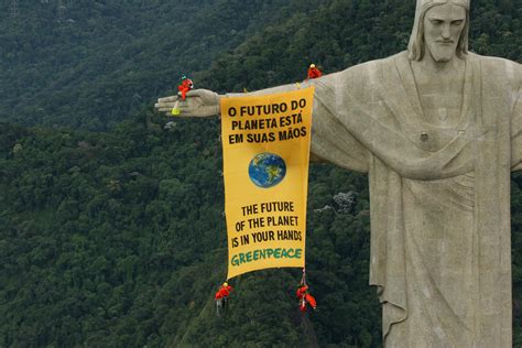 Greenpeace Cinquante Ans Dactions Pour La Plan Te