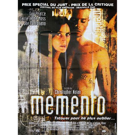 Affiche de cinéma française de MEMENTO - 120x160 cm.