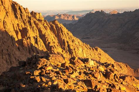 Premium Photo Amazing Sunrise At Sinai Mountain Beautiful Dawn In