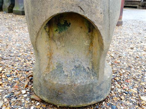 Rare Buff Tulip Top Vented Chimney Pot Watling Reclamation