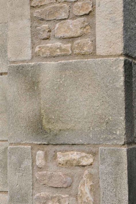 Quoins - Stone Quoins for sale - Walling Features - Redwood Stone