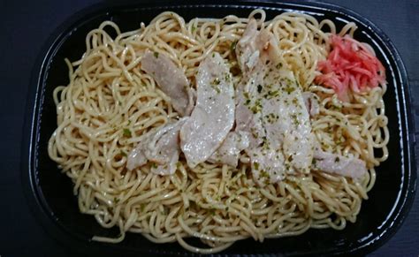 食べたもの ローソン：大盛！豚カルビの塩焼そば とりあえずメモっとこ。