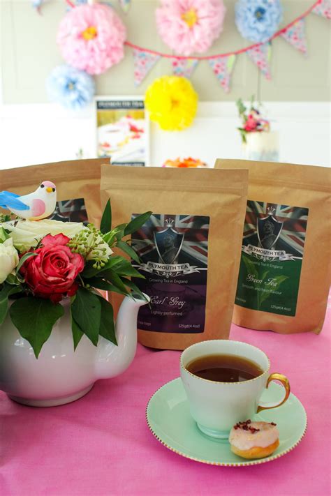 A MODERN TEA PARTY WITH DIY OMBRE TABLECLOTH – OH SO KEL