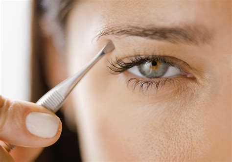 Cómo Depilarse Las Cejas Con Pinzas Sin Dolor Nexofin