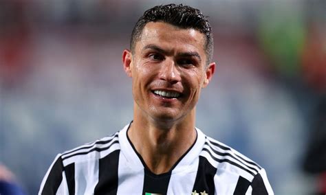 Cristiano Ronaldo Urmeaz Exemplul Lui Lionel Messi Starul Portughez A