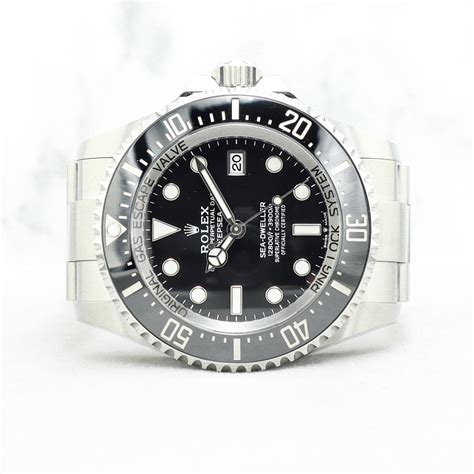 Rolex Sea Dweller Deepsea Oyster 136660 Watch Exchange Singapore