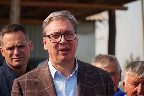 Vučić Upoznao sam Harčenka sa situacijom na KiM i brutalnim