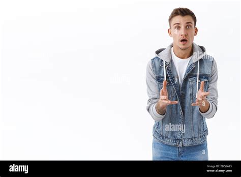 Person Gasping Hi Res Stock Photography And Images Alamy