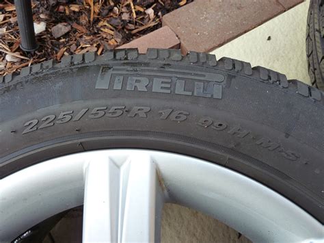 Original Audi Alufelgen incl. Pirelli Winterreifen 225/55 R16 99H : Biete