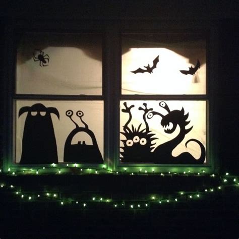 25 Scary DIY Halloween Window Silhouettes | HomeMydesign