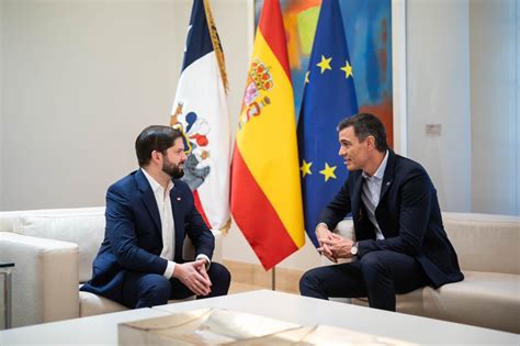 Gira por Europa Presidente Gabriel Boric se reúne con Pedro Sánchez