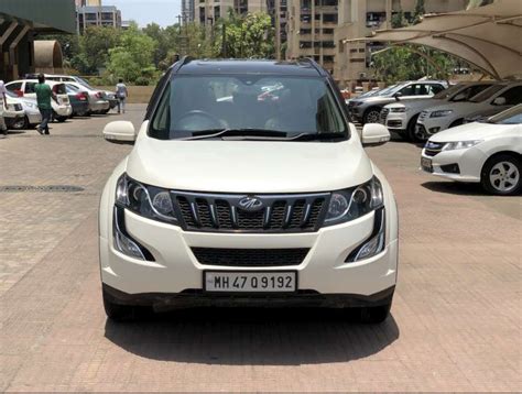 White Mahindra Xuv At W Awd Rs Piece Maharaja Motors