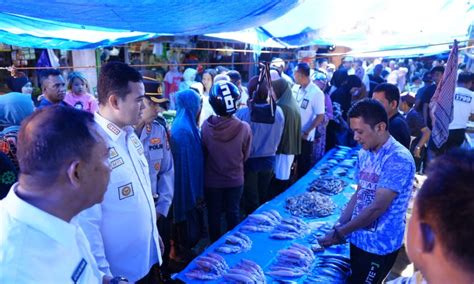 Bupati Myl Sidak Pasar Pangkajene Pantau Harga Sembako Ujung Jari