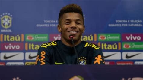 Ex São Paulo David Neres reconhece peso da Champions e diz que ida