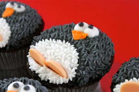 Pin By Emma Fuller On Cupcakes Ideas Penguin Cupcakes Cupcake Cakes