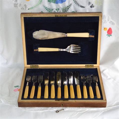 Antique Silver Cutlery Set In Wooden Box - Antique Poster