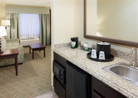 Hampton Inn & Suites Dallas-Arlington-South $109 ($̶1̶3̶2̶) - UPDATED ...