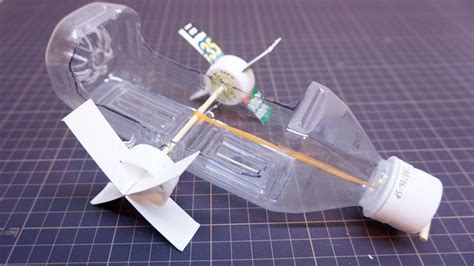 【ペットボトル船の作り方】★水上をスイスイ走る How To Make A Boat Using Plastic Bottles